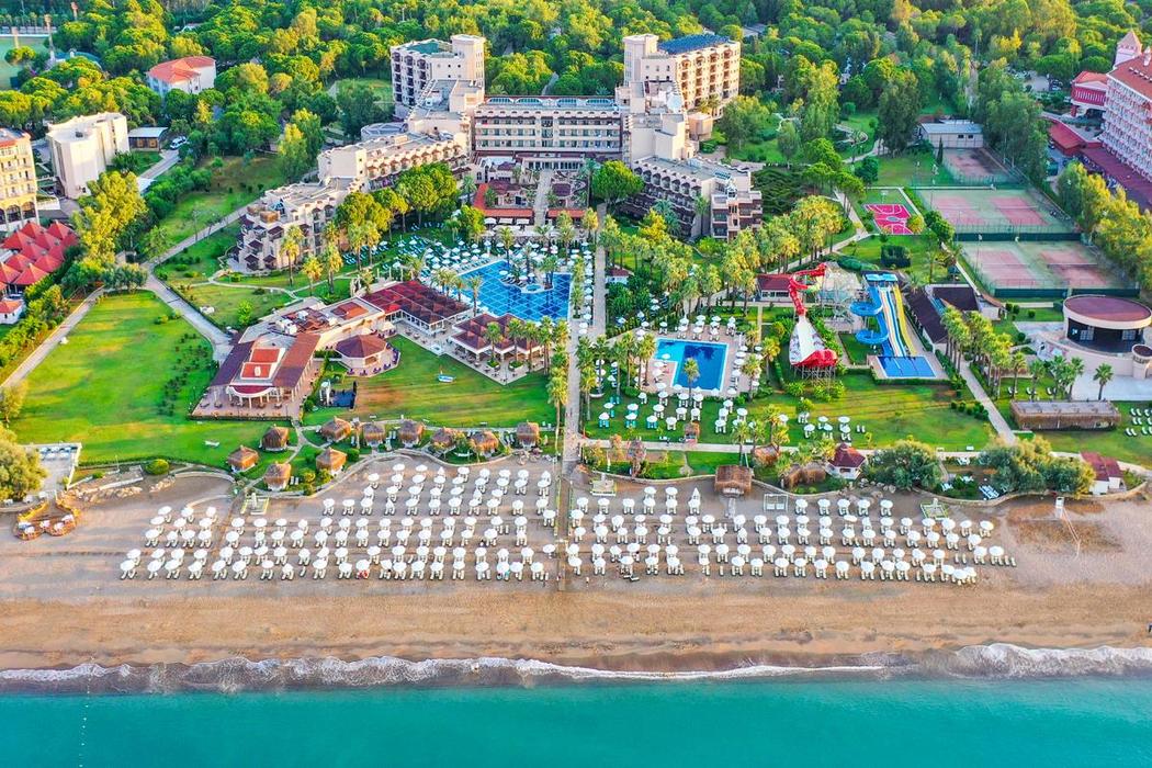 Crystal Tat Beach Golf Resort & Spa