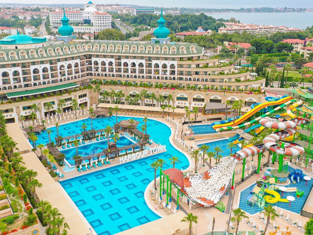 Crystal Sunset Luxury Resort