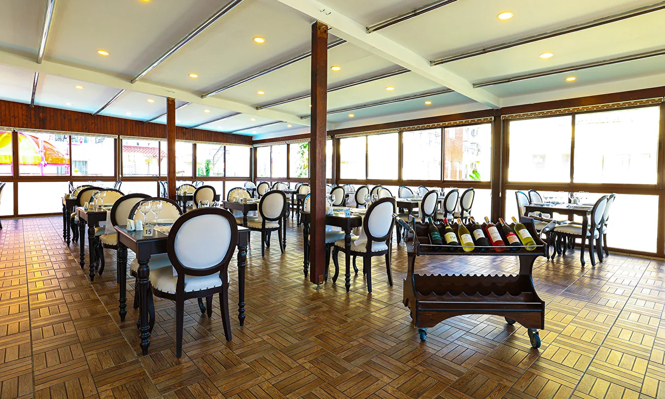Crystal Aura Beach Resort & SPA
