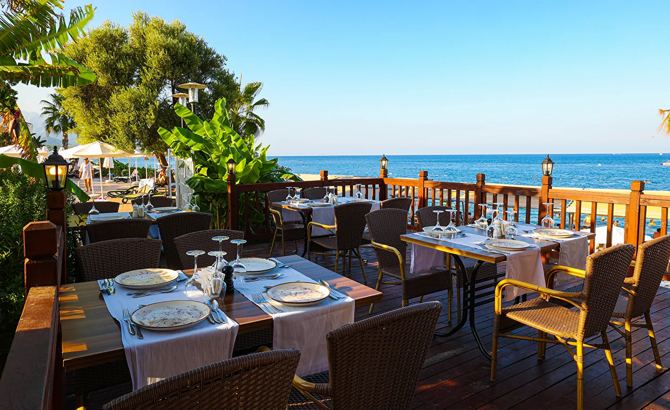 Crystal Aura Beach Resort & SPA
