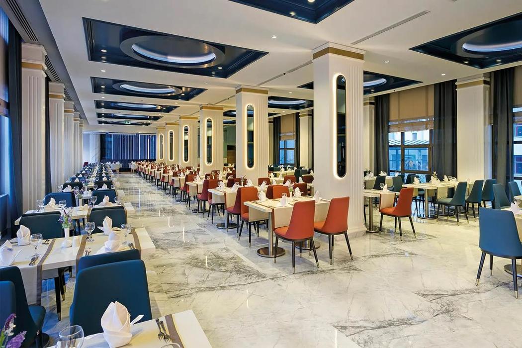 Limak Atlantis Deluxe Hotel Resort
