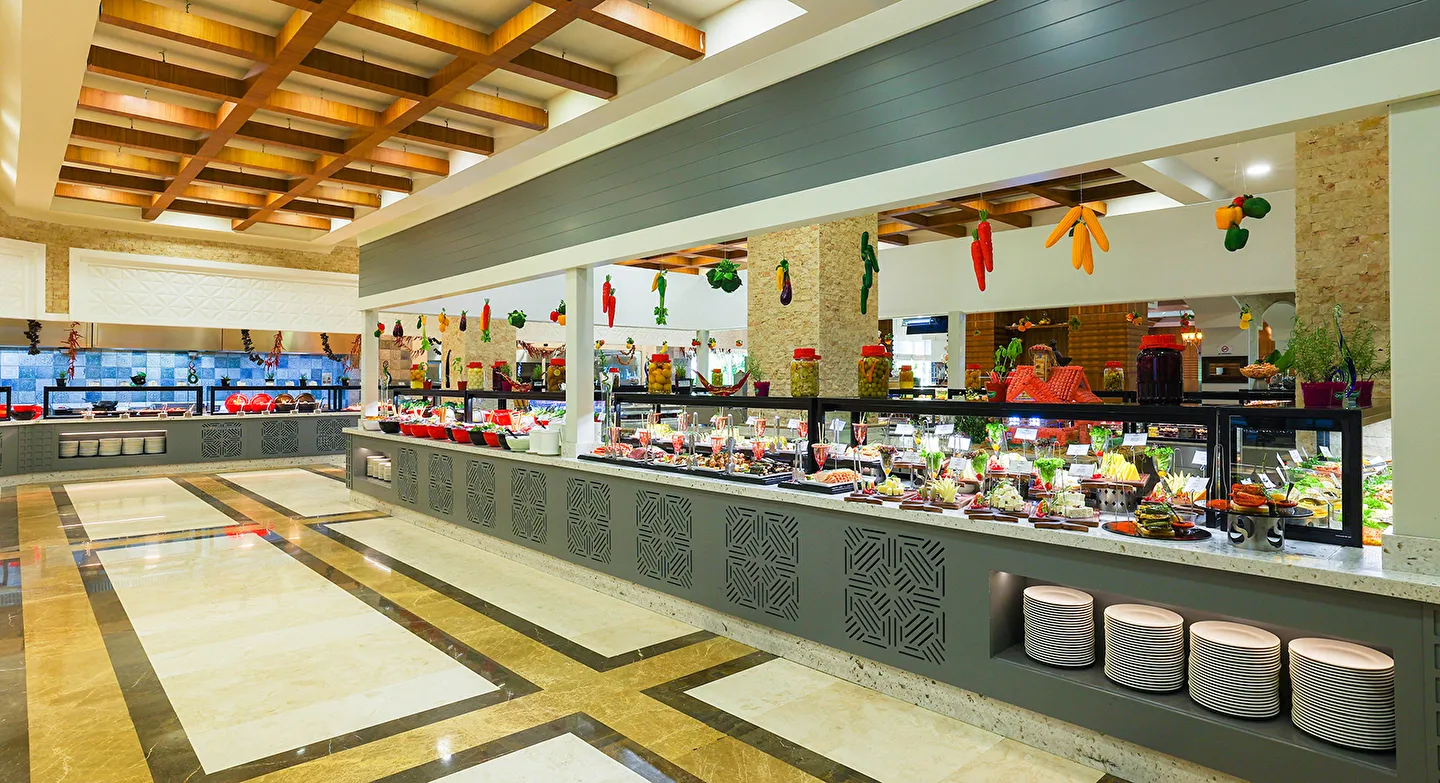 Crystal De Luxe Resort & Spa