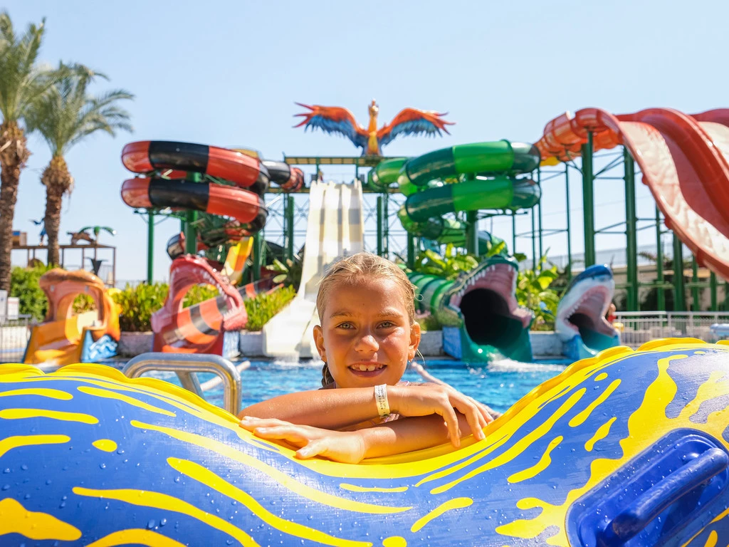 Crystal Admiral Resort Suites & Spa