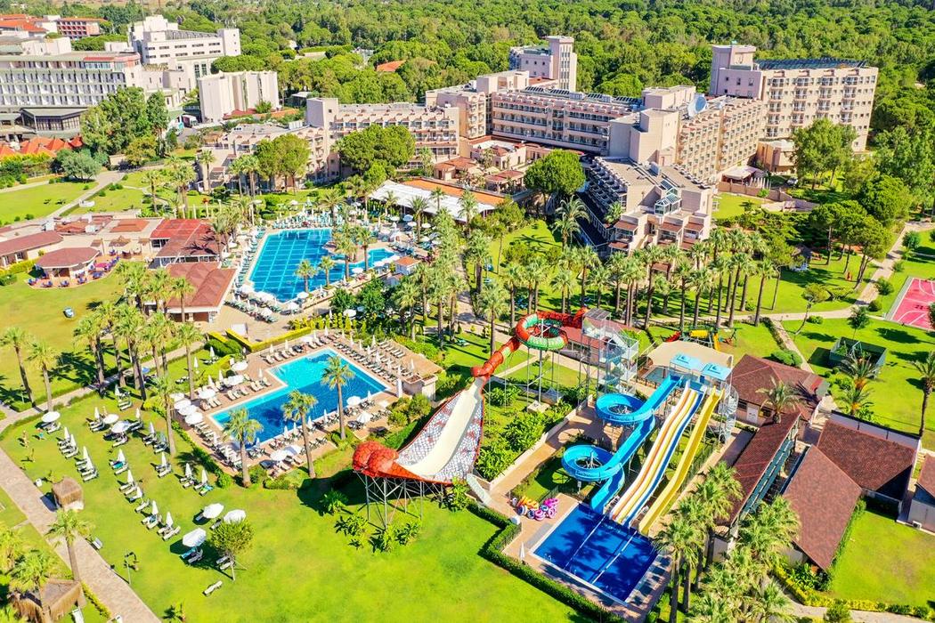 Crystal Tat Beach Golf Resort & Spa