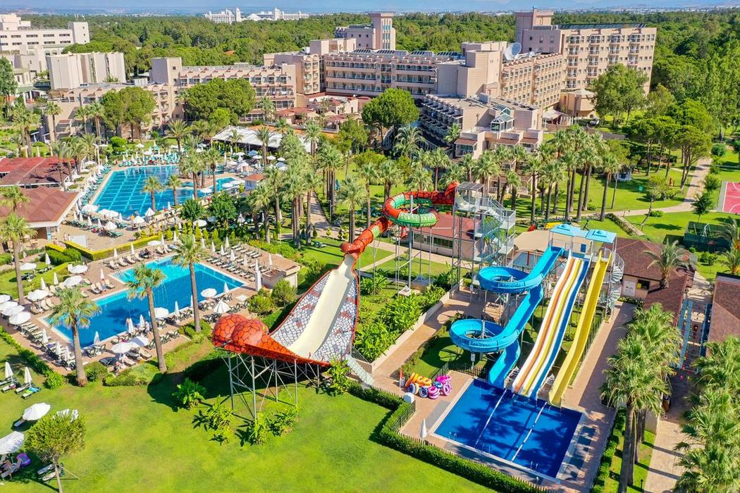 Crystal Tat Beach Golf Resort & Spa