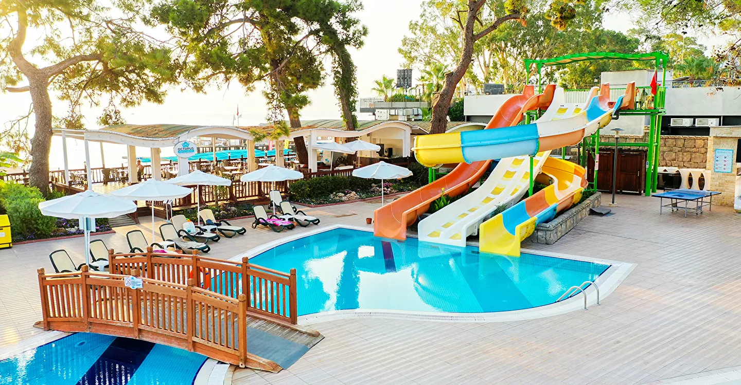 Crystal Aura Beach Resort & SPA
